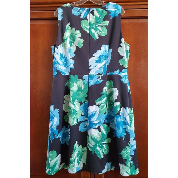 Tahari Arthur S Levine classic sleeveless sheath dress 14 Blue Floral Print - Picture 2 of 5